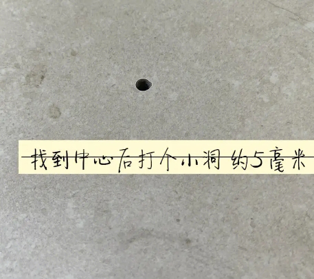魏都瓷砖空鼓维修公司专业解答在瓷砖铺贴过程中，如果砂料搅拌不均匀，将会带来以下问题